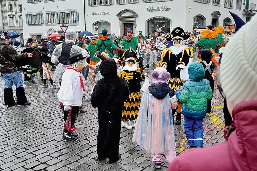 Guggemusig lose und …