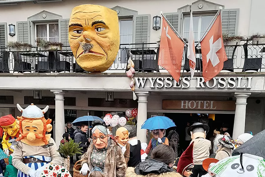 … Grossgrinde bestuune.