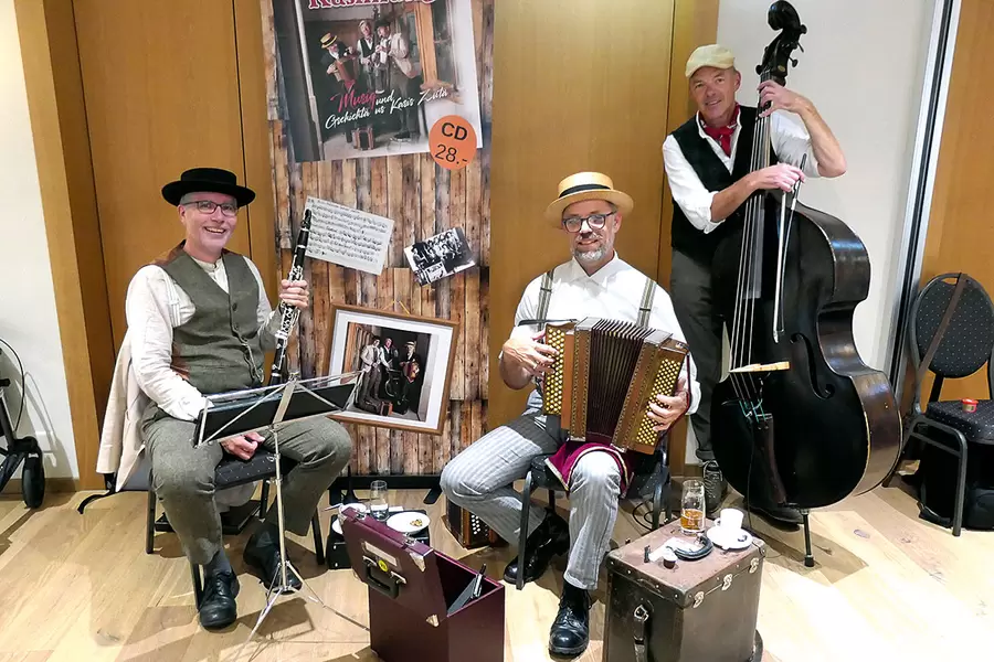 Die «Kasimusig» mit (v. l. n. r.) Werner Fuchs, Peter Holdener und Toni Bürgler.