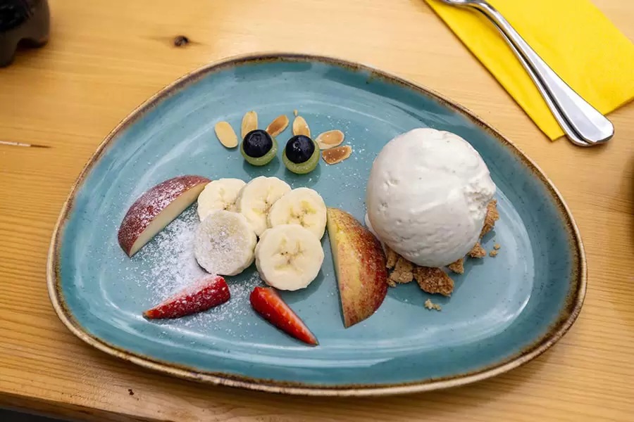 Im Restaurant zum Acher gibt es auch ein spezielles Eulalia-Dessert sowie Entdeckerweg-Drinks und -Kaffee.