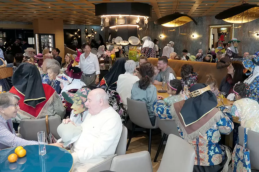 Das Restaurant zum Acher ist bis auf den letzten Platz gefüllt.